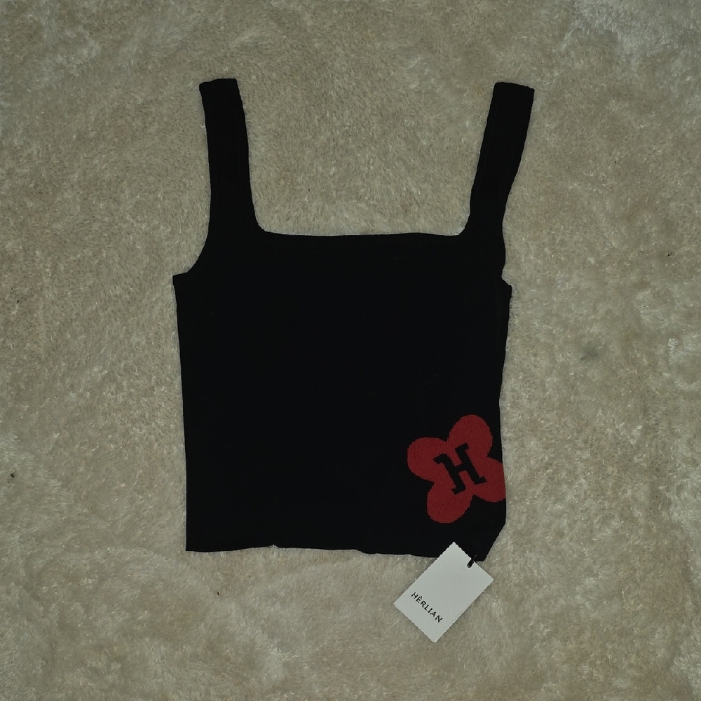 Herlian Black Tank